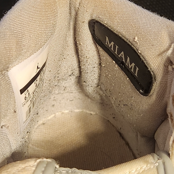 Sneakers Shoes - Picture 4 of 15